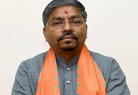 તા.૧૭-૧૦-૨૦૨૫ ના રોજ શ્રી નરેશભાઈ પટેલજીને ગુજરાત સરકારમાં કેબિનેટ મંત્રી તરીકે શપથ લેવા બદલ હાર્દિક અભિનંદન સહ શુભેચ્છાઓ.